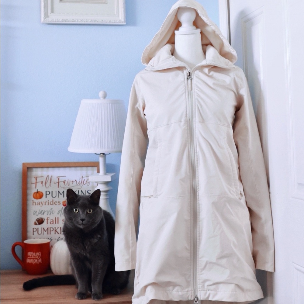 The North Face Women's Cream Shelbe Raschel Coat